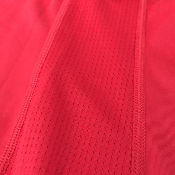 Nike Dri-Fit tee - Picture 8 of 8